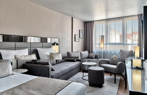 room detail thumbnail 0