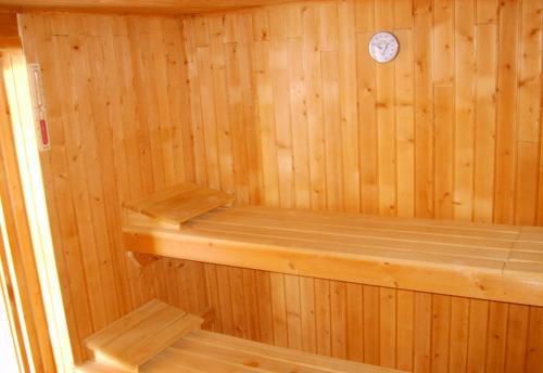 Fitnesa centrs, CHALET Dom z basenem in Chlastawa