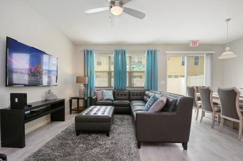 Four Bedrooms Townhome 5108K - image 43