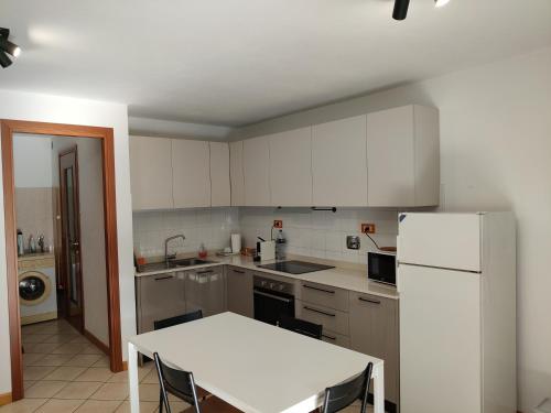 廚房, Appartamento Maisonette in 蒙泰基奧艾米利亞