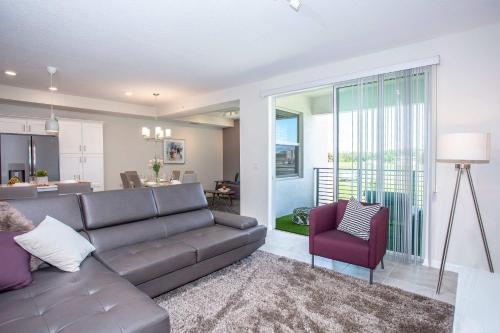 Gorgeous Two Bedroom Apto Close to Disney 306 - image 28