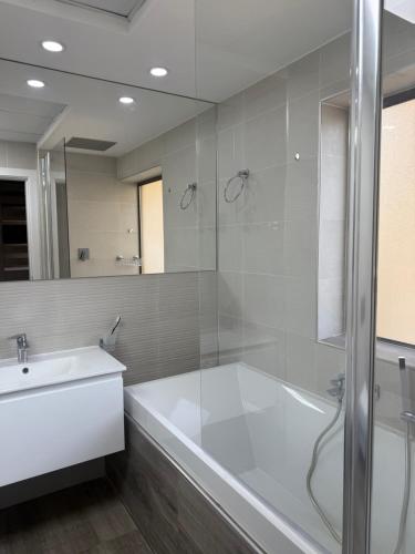 Jumeirah Beach Luxury Collective - image 2