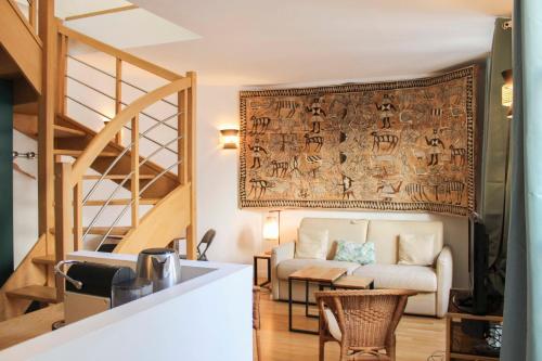 Cozy duplex in the heart of the Marais Paris 3rd - image 13
