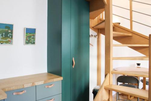 Cozy duplex in the heart of the Marais Paris 3rd - image 6