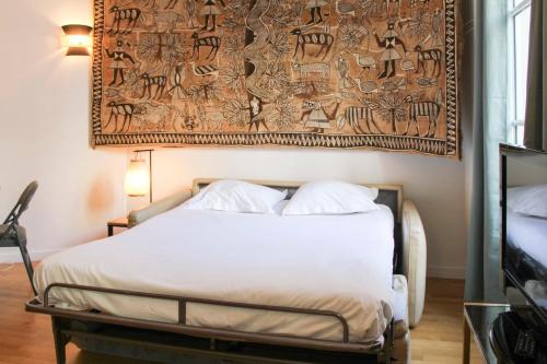 Cozy duplex in the heart of the Marais Paris 3rd - image 14