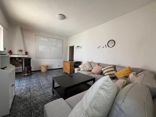 Shared lounge/TV area, Villa Cosy aux Sablettes, plage a deux pas in Mohammedia