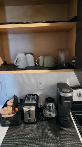 Hebzibah's Luxe in Prince George (BC)