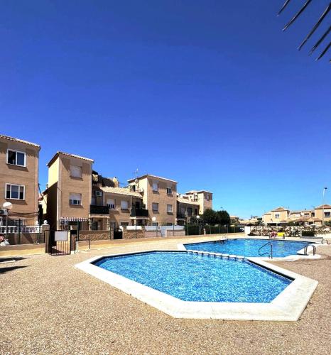 CASA MIA Luxury, Room in Bungalow, House Keeper Pool Breakfast Free Parking
