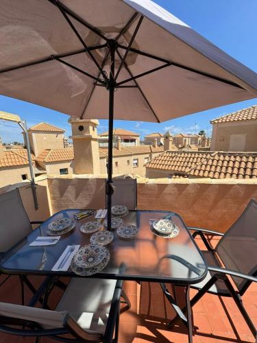 CASA MIA Luxury, Room in Bungalow, House Keeper Pool Breakfast Free Parking in Torrevieja