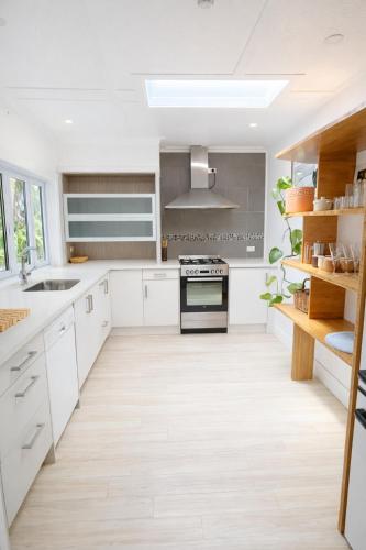 Lukes Kitchen Bach in Whitianga