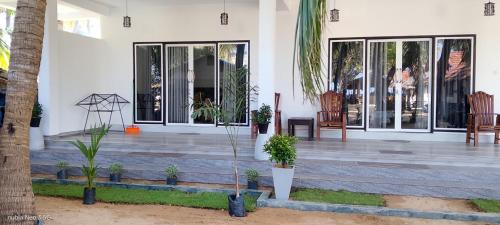 Ocean View Beach Resort - Kalpitiya in Kalpitiya