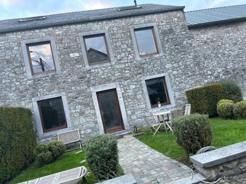 3 bedroom house in the heart of Condroz in 克拉維耶