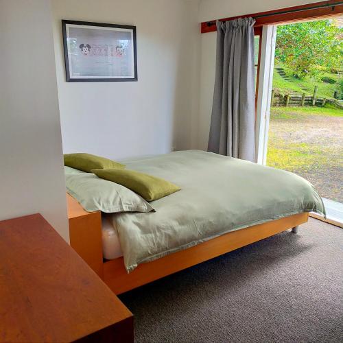 Stranded in Paradise Ecolodge in Tokomaru Bay