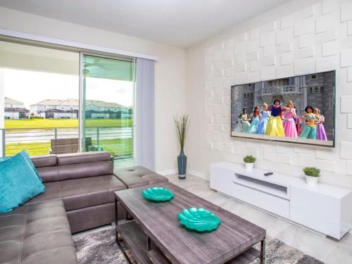 Marvelous 2 Bd Apt Close to Disney at Storey Lake 106 in Kissimmee, USA