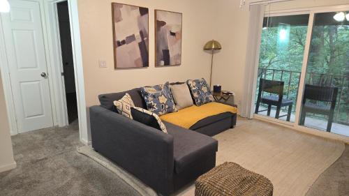 Elegant 2Bed & 2 Bath Comfort in Vickery Meadow