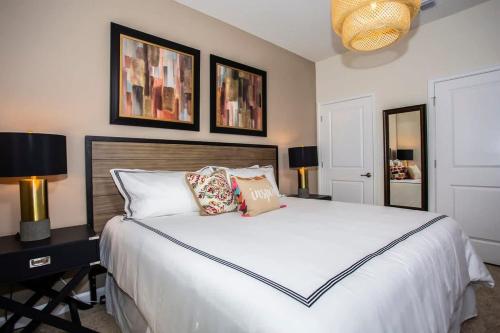 Four Bedrooms at StoreyLakeResort 3063 in Kissimmee, USA