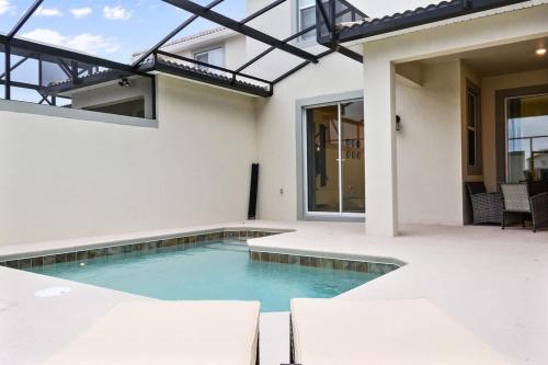 Four Bedrooms w/ Pool TownHome 4841 - image 43