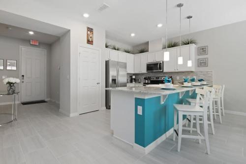 Four Bedroom with GameRoom 5150A - image 34