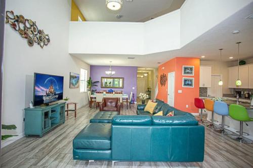 Gorgeous 5 Bd Single Family with Pool 5528 in Davenport, USA