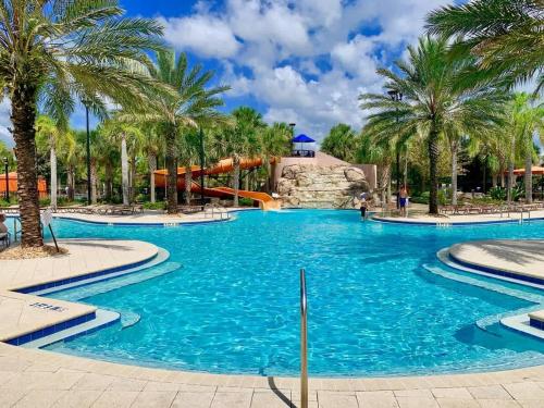 Gorgeous 5 Bd Single Family with Pool 5528 - image 33