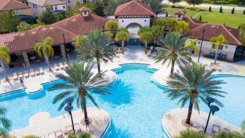 Gorgeous 5 Bd Single Family with Pool 5528 - image 41