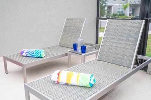 Stunning 5 Bd w/ Pool @ Storey Lake Resort 2400 - image 10