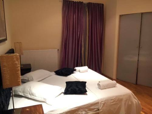 Bucharest Last Minute Accommodation Room Type - One-Bedroom Apartment with Terrace