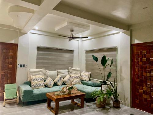Facilities, Shella Home Stay in Guimbal
