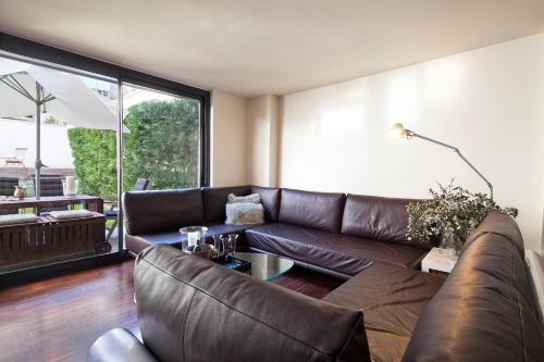 Apartment Barcelona Rentals - Private Pool and Garden Center - image 9