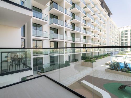Modern 1BR Hideaway In Binghatti Phoenix-JVC - image 6