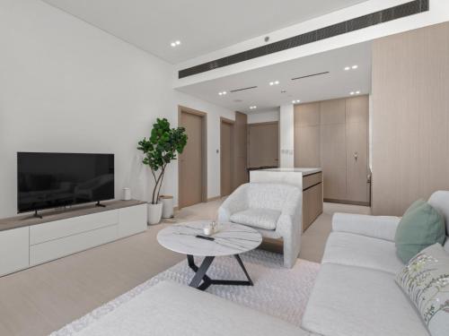 Modern 1BR Hideaway In Binghatti Phoenix-JVC - image 12