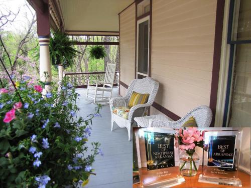 5 Ojo Inn Bed and Breakfast 5 Ojo Inn Bed and Breakfast