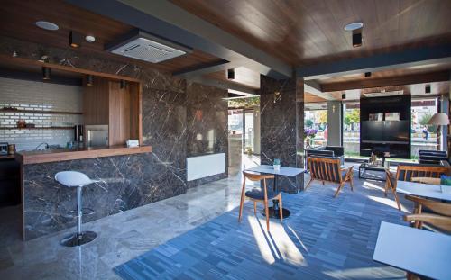 Előcsarnok, Hotel Cura in Barbaros