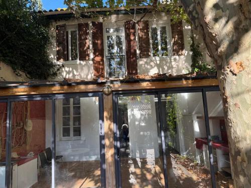 Charmante maison authentique et paisible entre mer et callanques chambre d'hôte Montredon