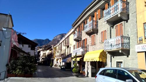  Mansarda Via Chanoux, Pension in Saint-Vincent