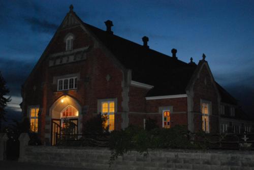 Ieeja, Hall on the Terrace in Temuka