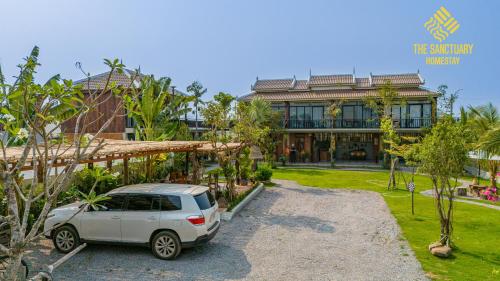 Зовнішній вигляд готелю, The Sanctuary Homestay Battambang  in Баттамбанг