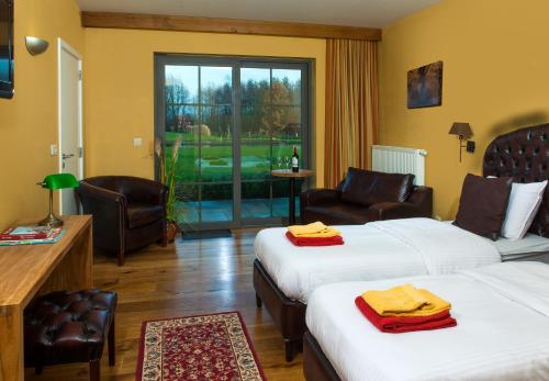 1 doppelbett oder 2 einzelbetten, deluxe, gartenblick