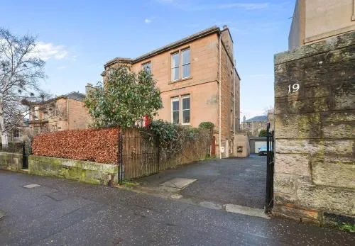 Merchiston 1 Room in Shared Apartment with Parking - Edinburgh photo 2