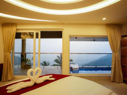Skats, Mount Stratus Resort in Chemancheri