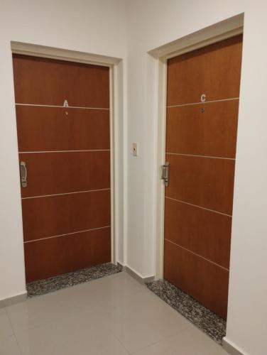 2C - Departamento Amplio - excelente vista Y UBICACION- sin wifi