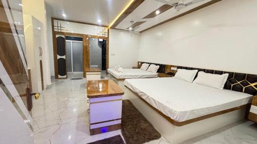 Alishba Hotel And Restaurant in Murshidabad