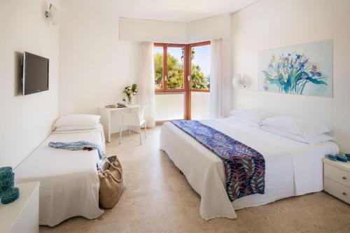 3 twin beds