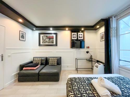 UrbanFlat 55 - Marylin Monroe Flat in Parisian Historic Passage - image 8