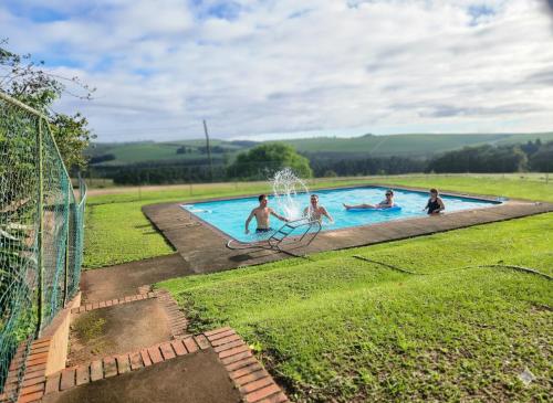 Peldbaseins, Harburg - Self-Catering, Retreats & Functions in Vartburga