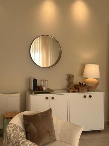 24h security family friendly remodeled cozy space - image 10