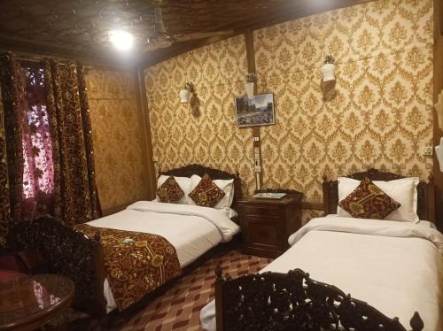 Aristotle Group Of Houseboats - Srinagar Aristotle Group Of Houseboats - Srinagar