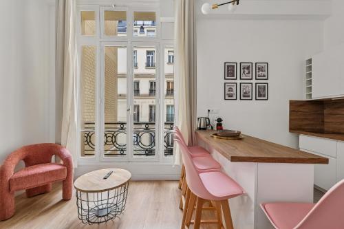 Design apartment Avenue des Champs Elysées