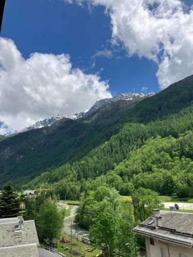 Designer apartment in Lanzada, Valmalenco in Lanzada