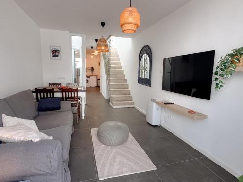 Fasiliti, apartment in La Santa, Lanzarote, village by the Sea in La Santa